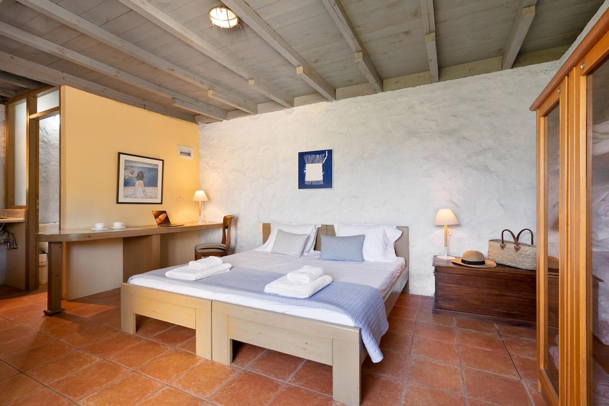 Villa Mediterranea, With Heated Pool Livadia  Buitenkant foto
