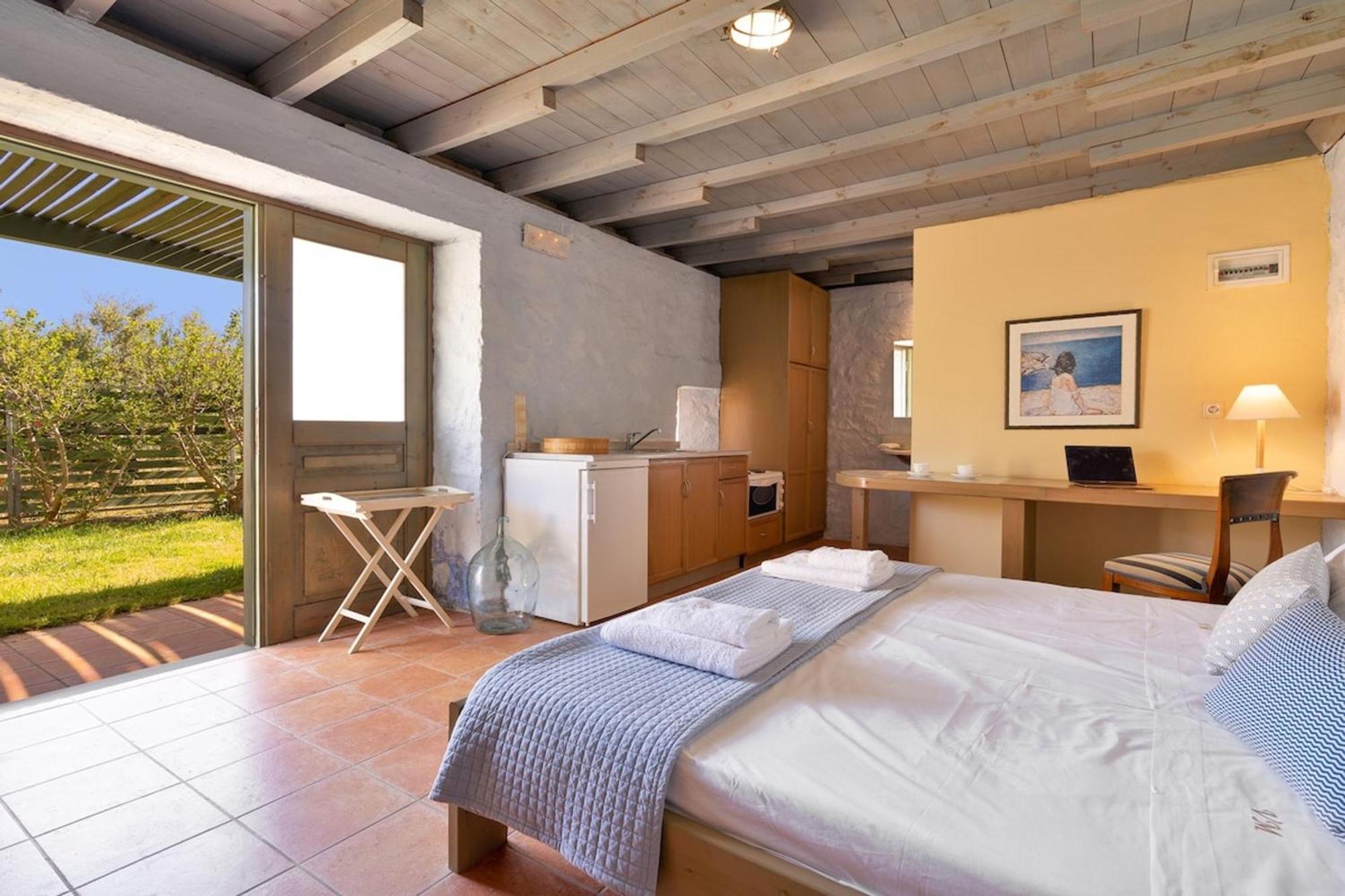 Villa Mediterranea, With Heated Pool Livadia  Buitenkant foto